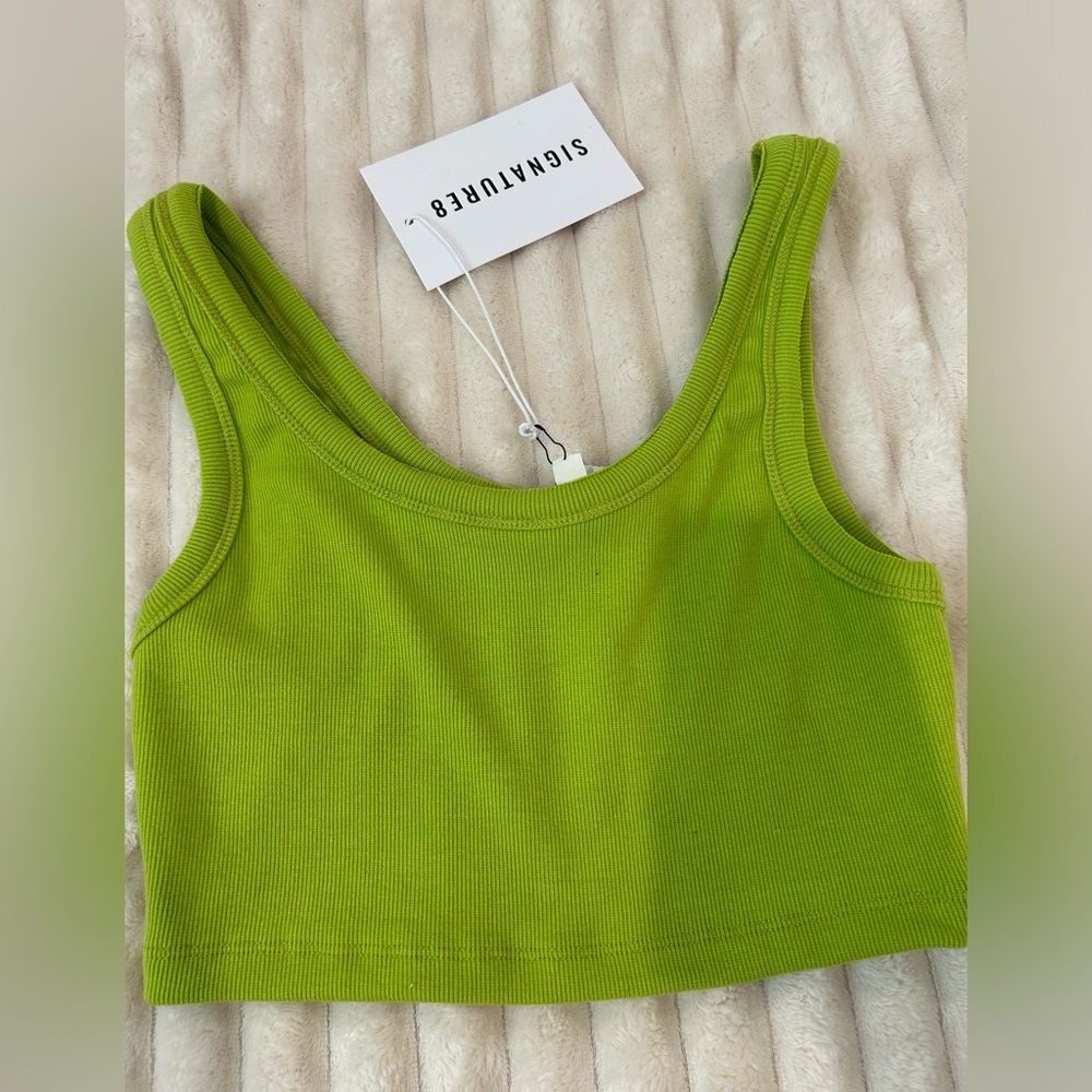 Signature8 green tank top